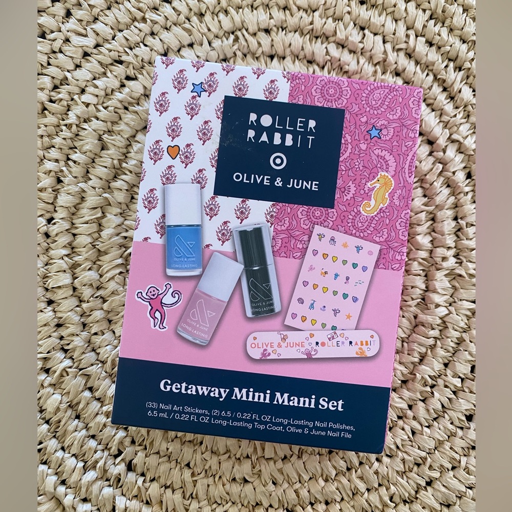 Roller Rabbit x Olive & June Getaway Mini Mani Set